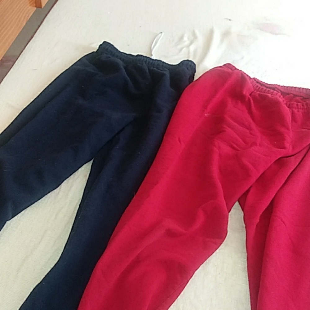 2 pairs of sweatpants